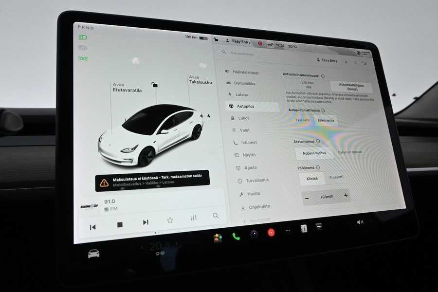 Tesla Model 3 vaihtoauto