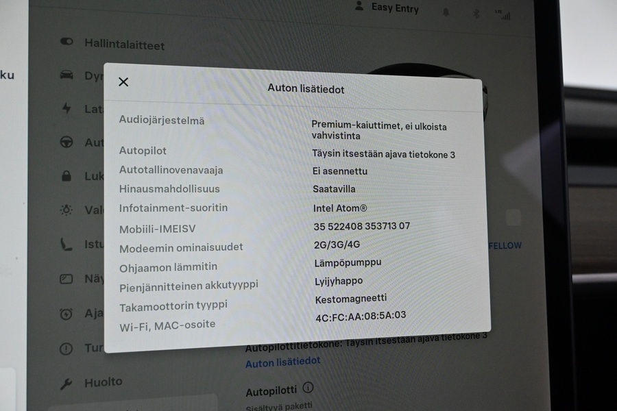 Tesla Model 3 vaihtoauto