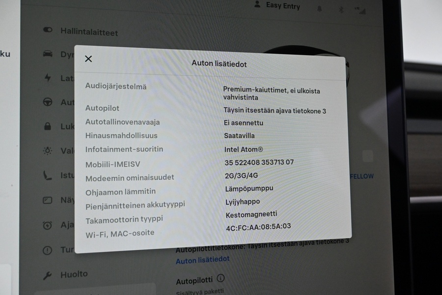 Tesla Model 3 vaihtoauto