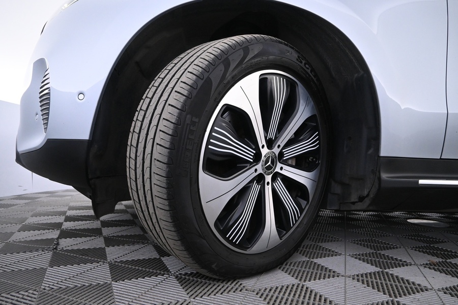 Mercedes-Benz EQC vaihtoauto