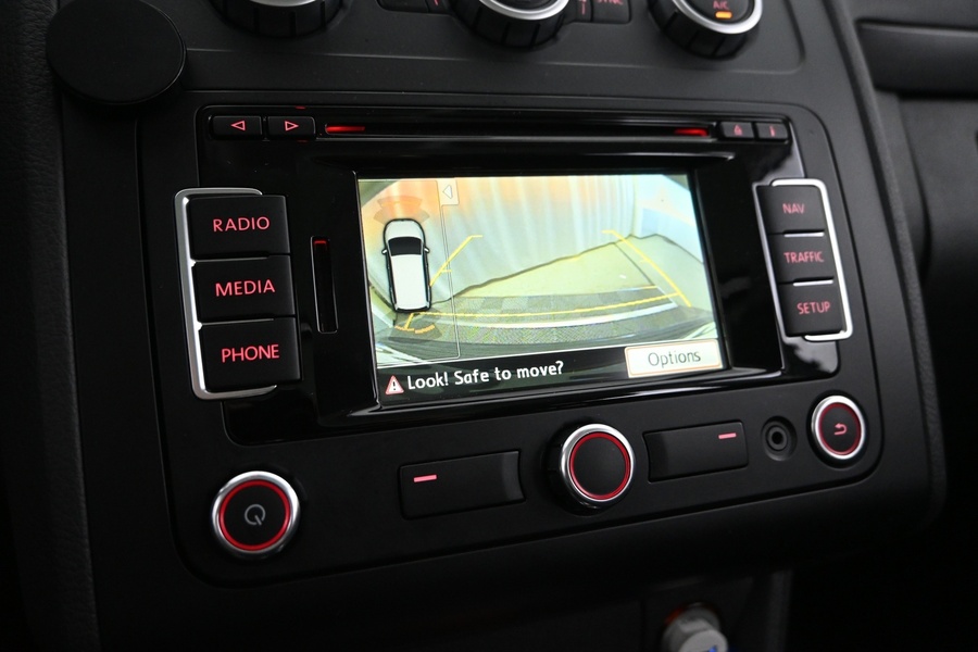 Volkswagen Touran vaihtoauto