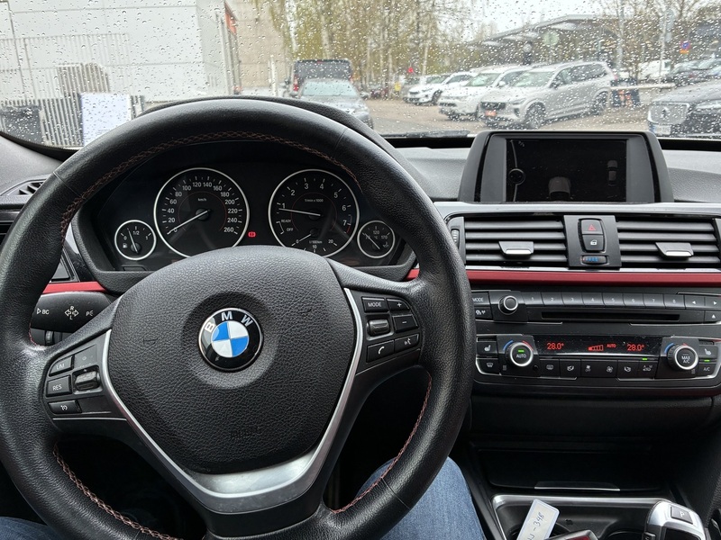 BMW 320 vaihtoauto