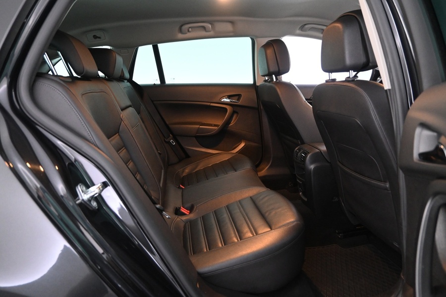 Opel Insignia vaihtoauto