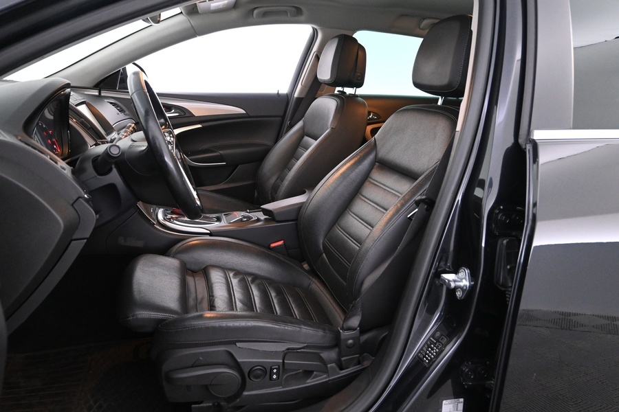 Opel Insignia vaihtoauto