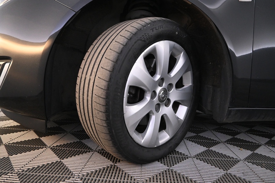 Opel Insignia vaihtoauto