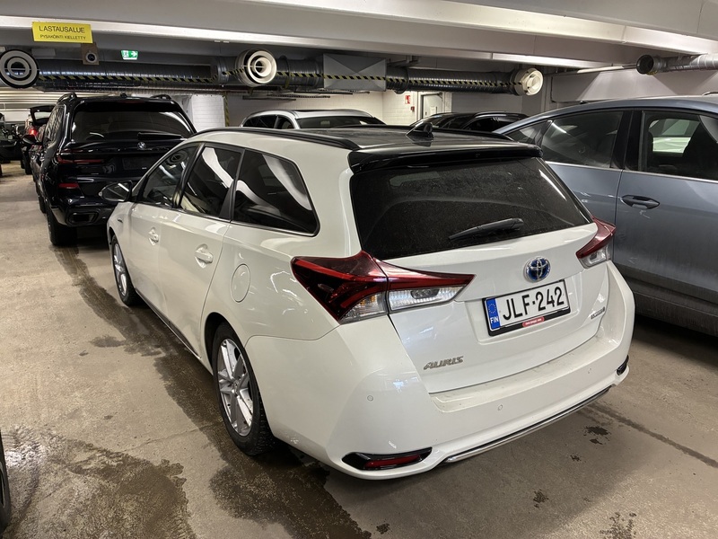 Toyota Auris vaihtoauto