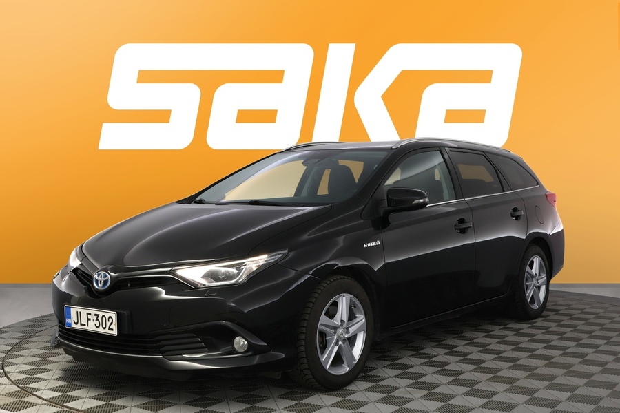 Toyota Auris vaihtoauto