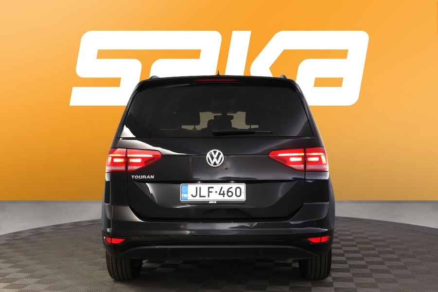 Volkswagen Touran vaihtoauto