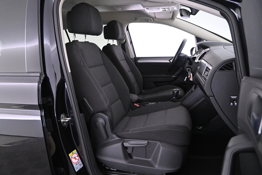 Volkswagen Touran vaihtoauto