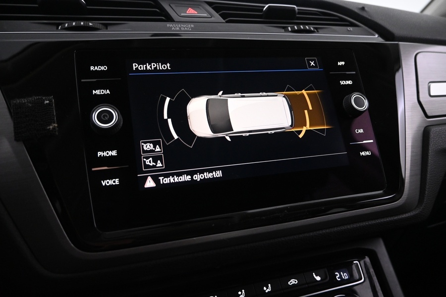 Volkswagen Touran vaihtoauto