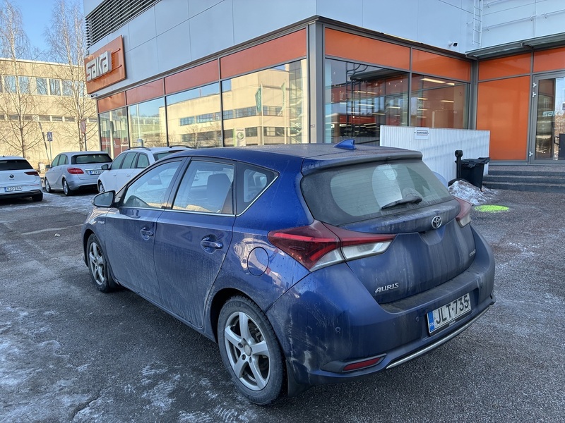 Toyota Auris vaihtoauto