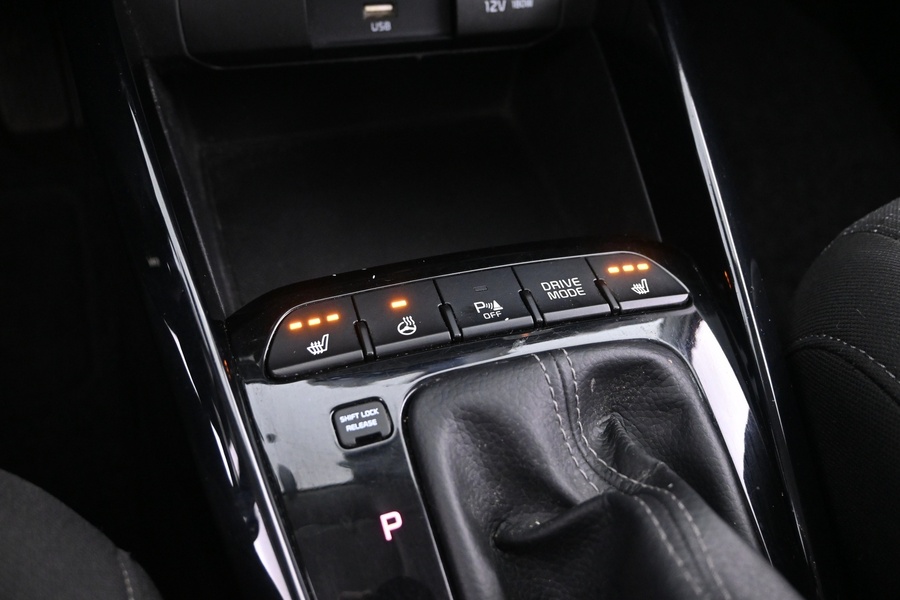 Kia Stonic vaihtoauto