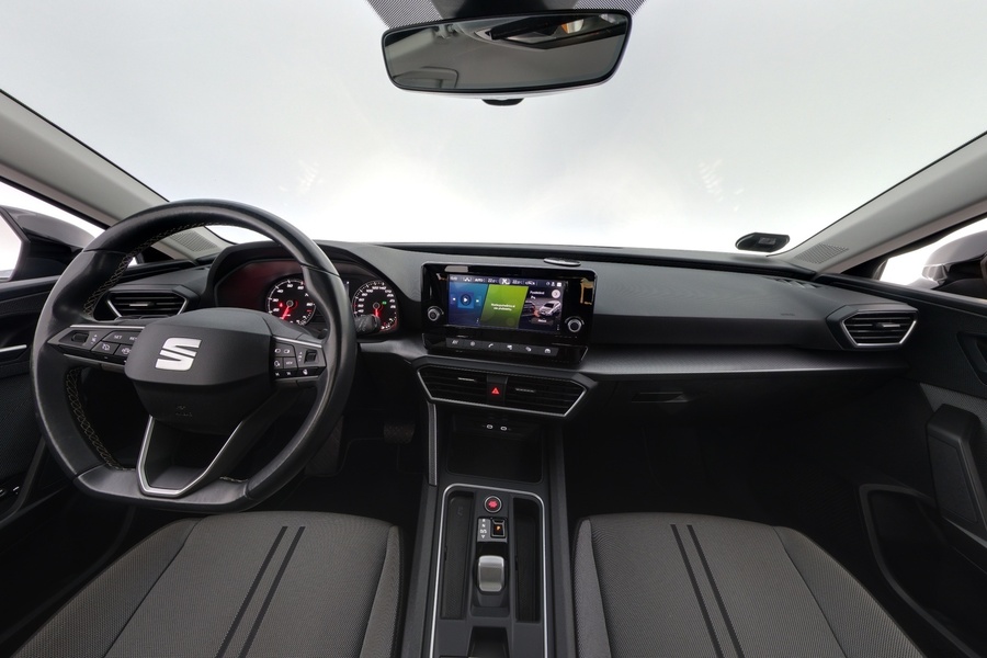 SEAT Leon Sportstourer vaihtoauto