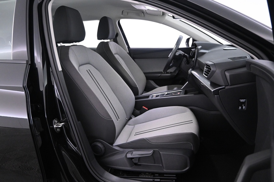 SEAT Leon Sportstourer vaihtoauto