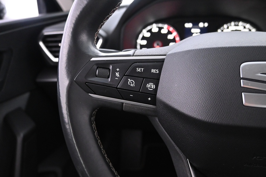 SEAT Leon Sportstourer vaihtoauto