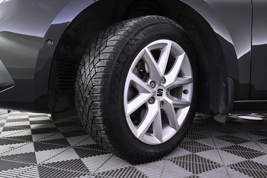 SEAT Leon Sportstourer vaihtoauto