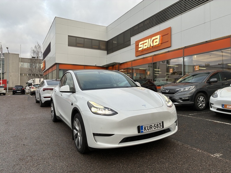Tesla Model Y vaihtoauto