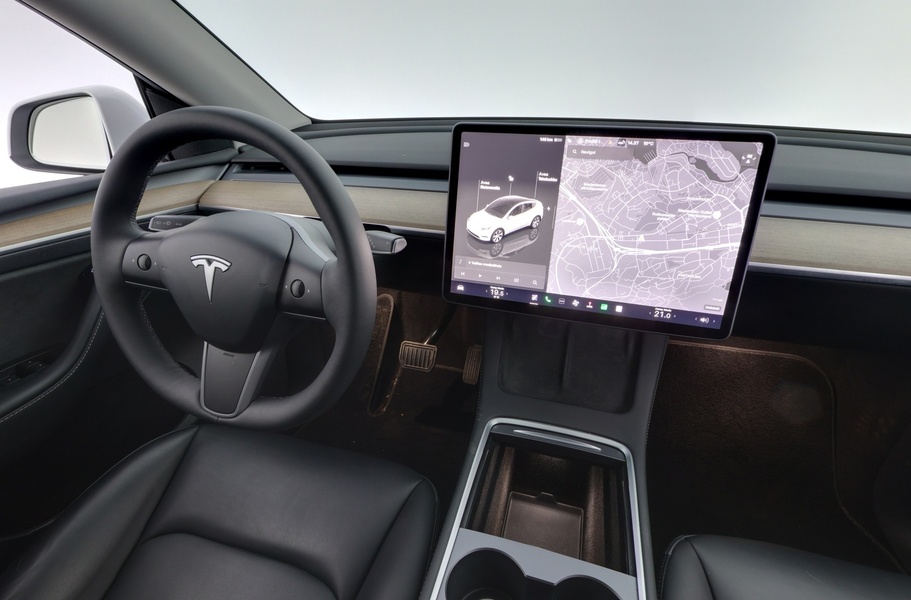 Tesla Model Y vaihtoauto