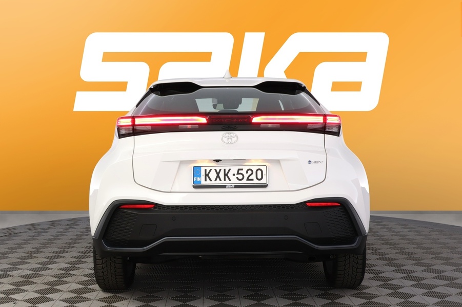 Toyota C-HR vaihtoauto