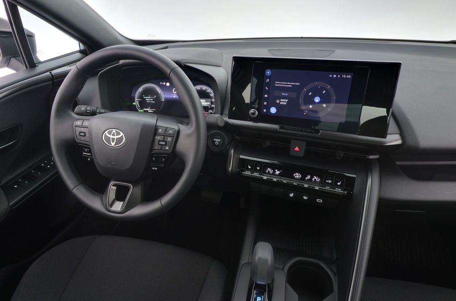 Toyota C-HR vaihtoauto