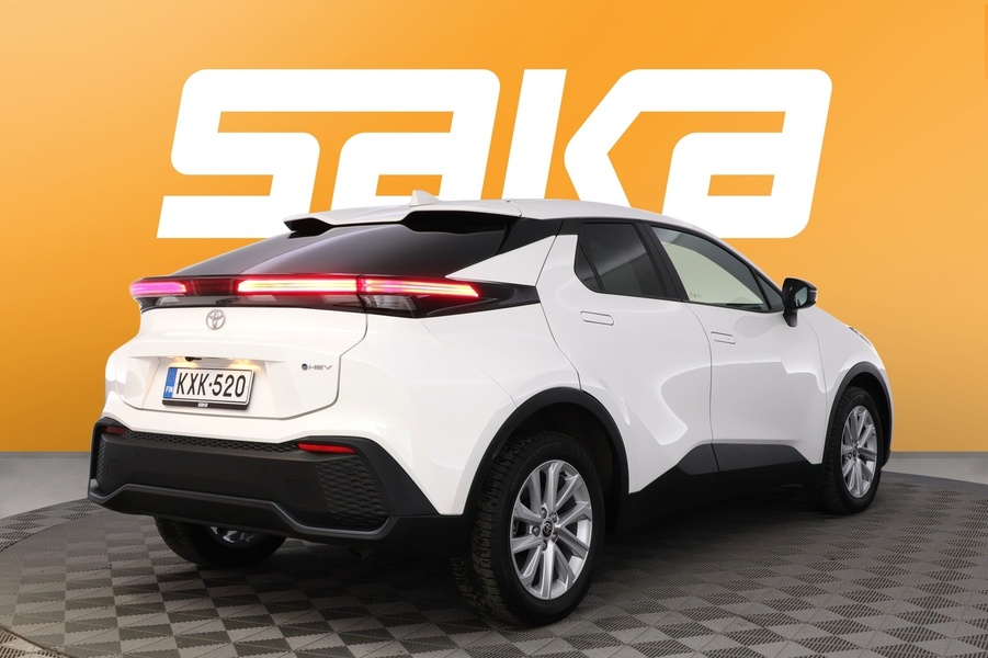 Toyota C-HR vaihtoauto