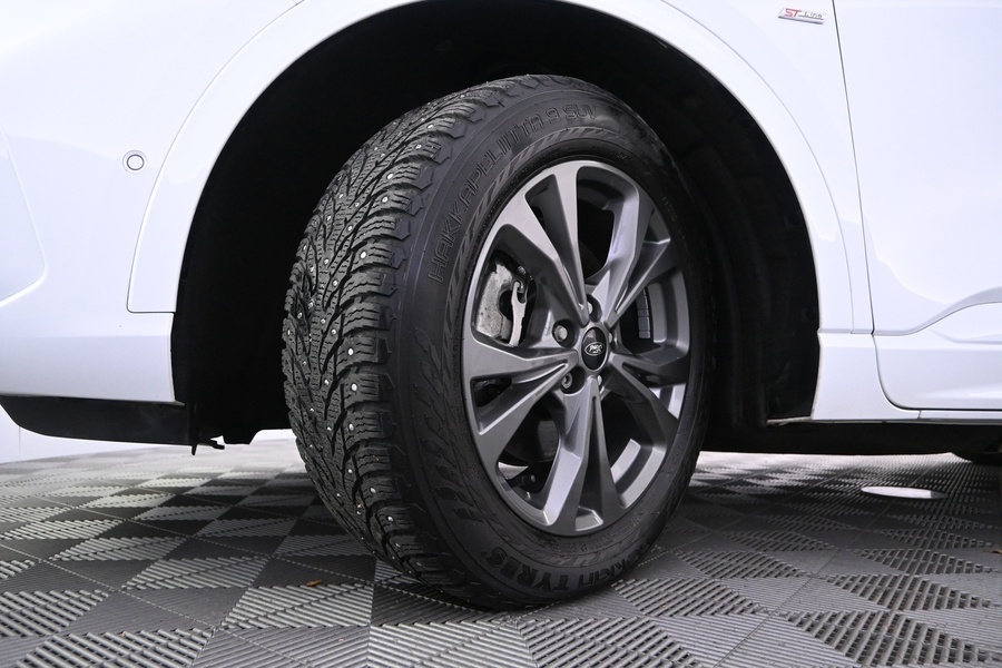 Ford Kuga vaihtoauto