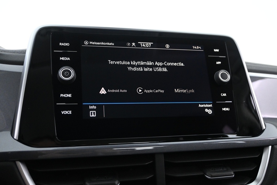 Volkswagen T-Roc vaihtoauto