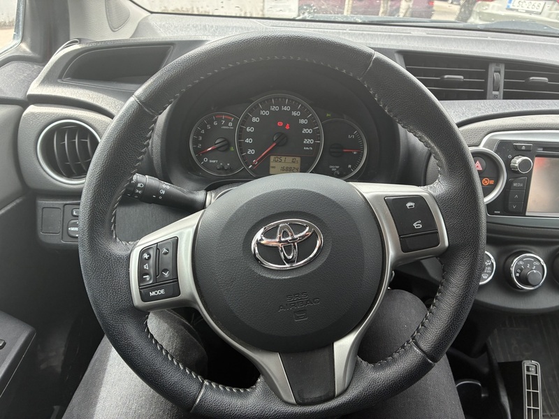 Toyota Yaris vaihtoauto