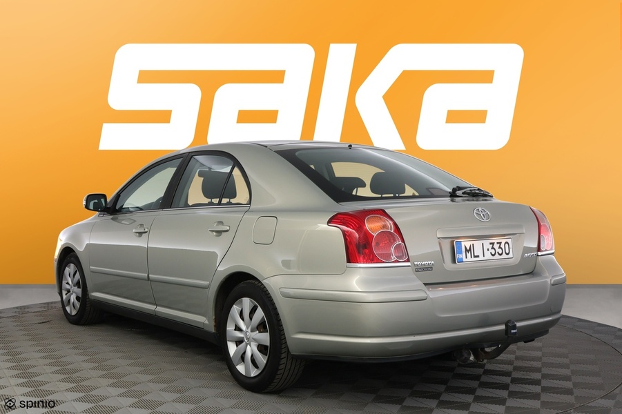 Toyota Avensis vaihtoauto