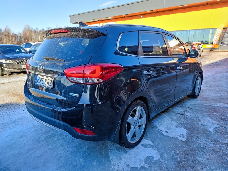 Kia Carens vaihtoauto