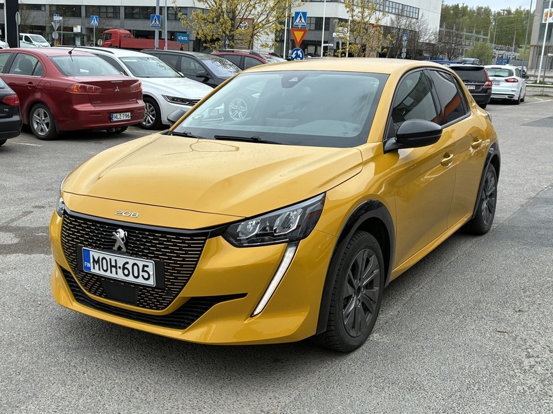 Peugeot e-208 vaihtoauto
