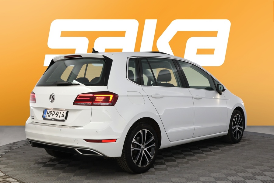 Volkswagen Golf Sportsvan vaihtoauto