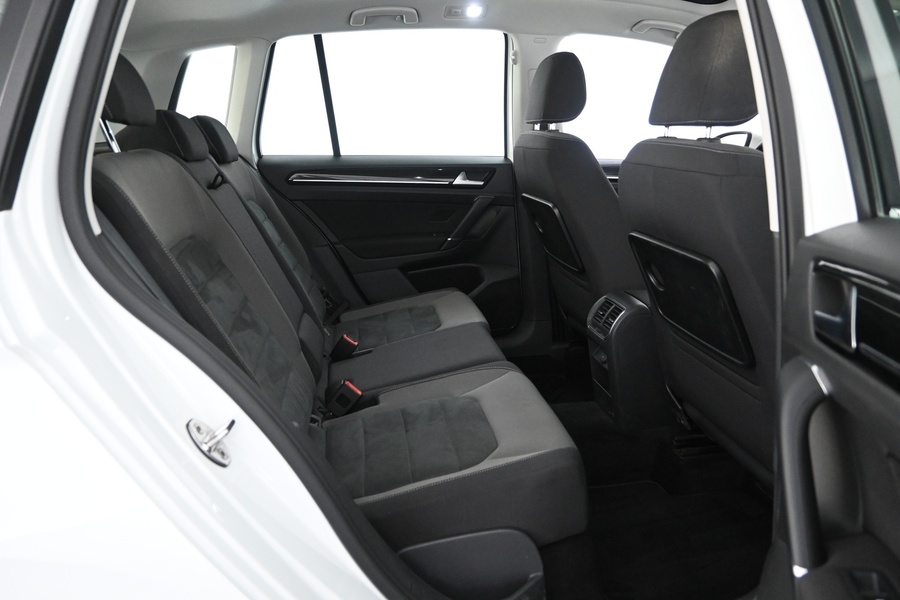 Volkswagen Golf Sportsvan vaihtoauto