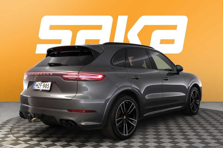 Porsche Cayenne vaihtoauto