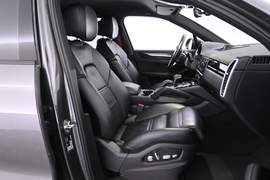 Porsche Cayenne vaihtoauto