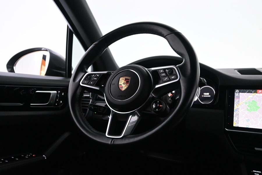 Porsche Cayenne vaihtoauto