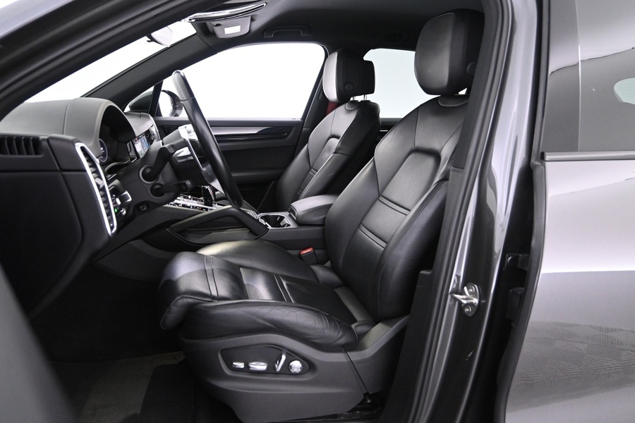 Porsche Cayenne vaihtoauto