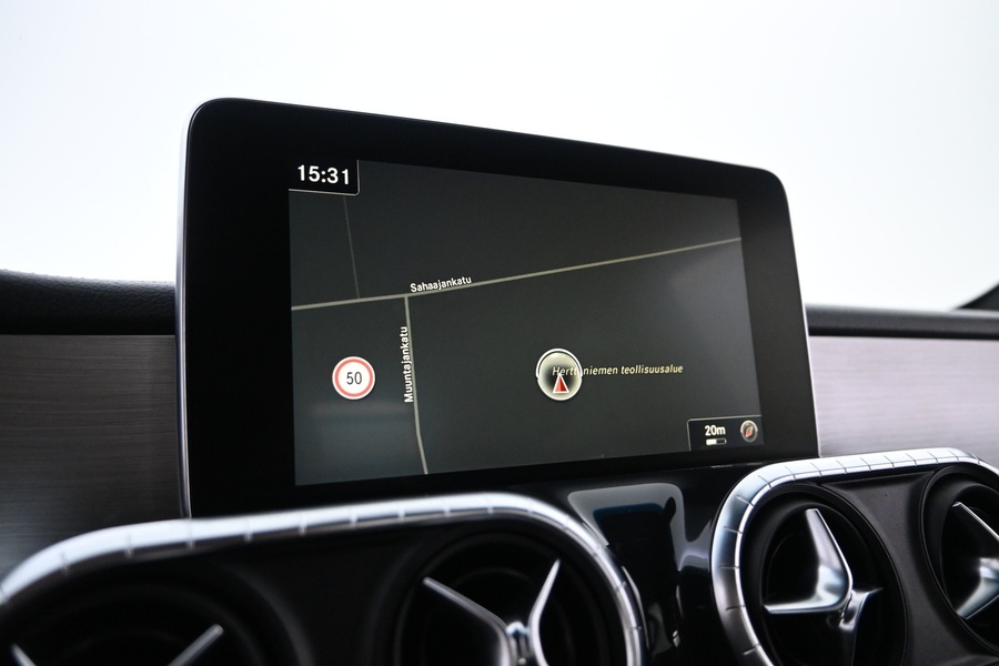 Mercedes-Benz X vaihtoauto