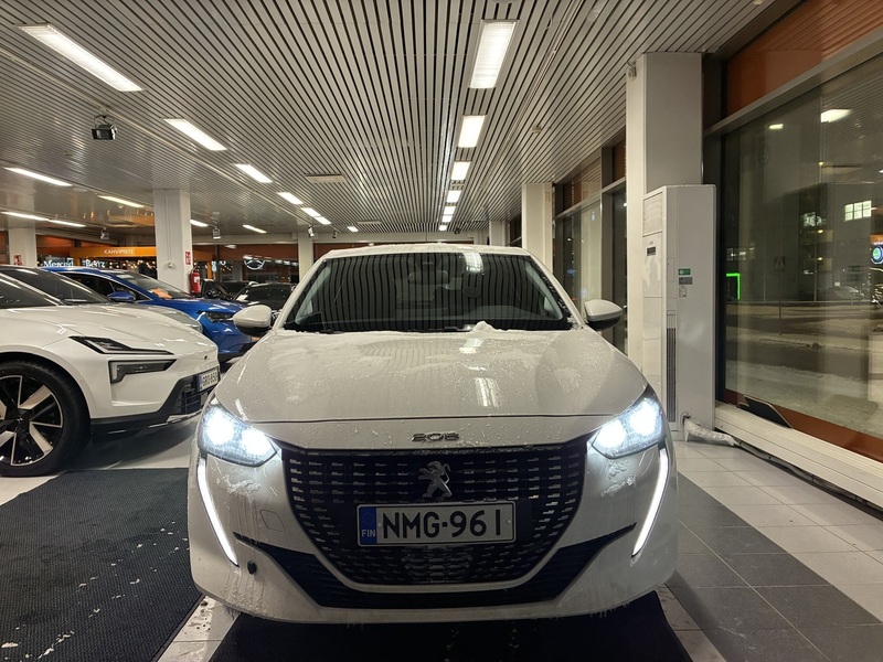 Peugeot 208 vaihtoauto