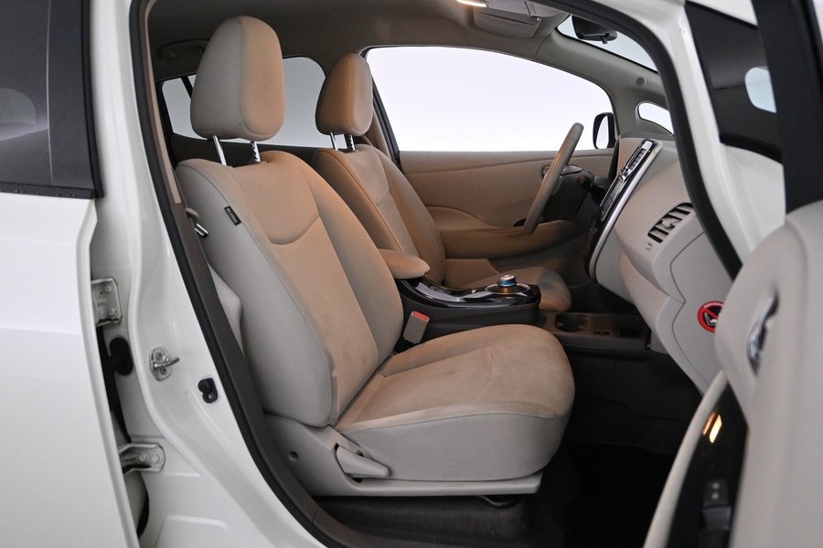 Nissan Leaf vaihtoauto