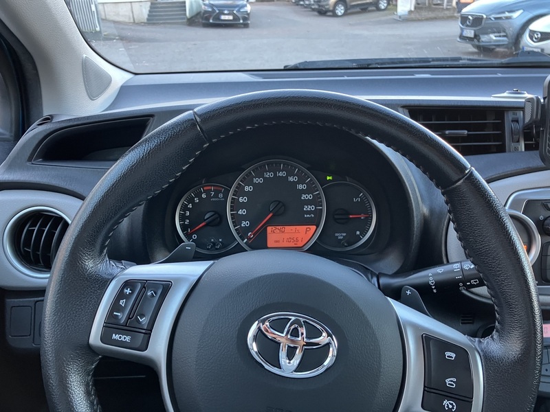 Toyota Yaris vaihtoauto