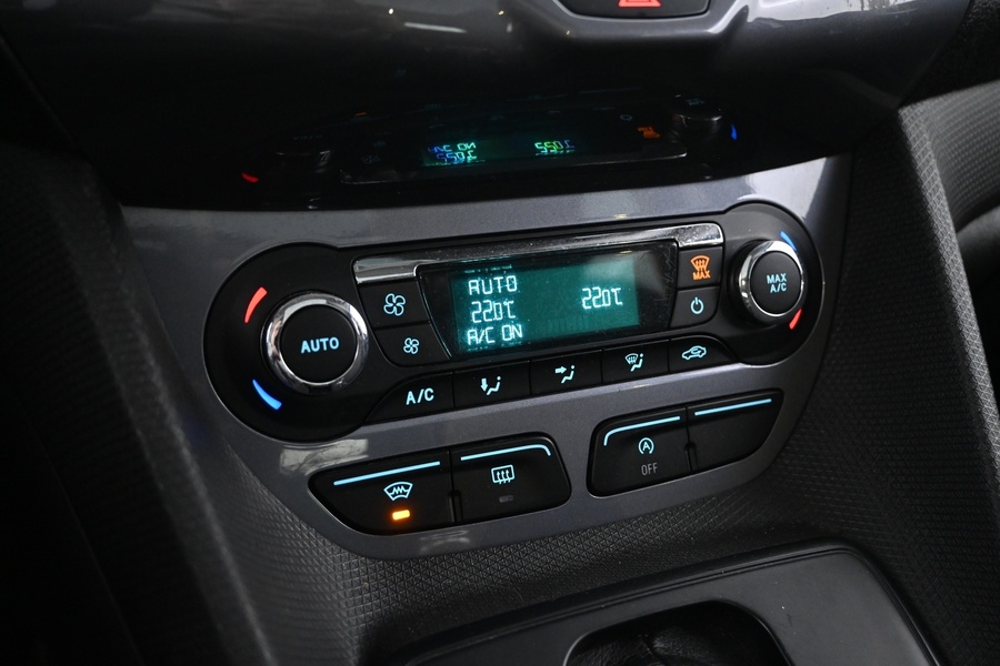 Ford Grand Tourneo Connect vaihtoauto