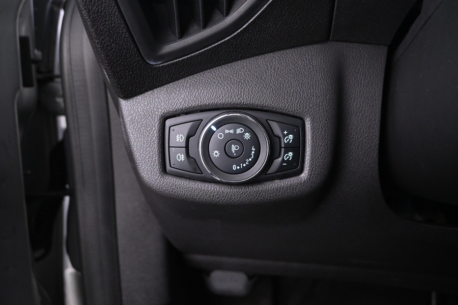 Ford Grand Tourneo Connect vaihtoauto