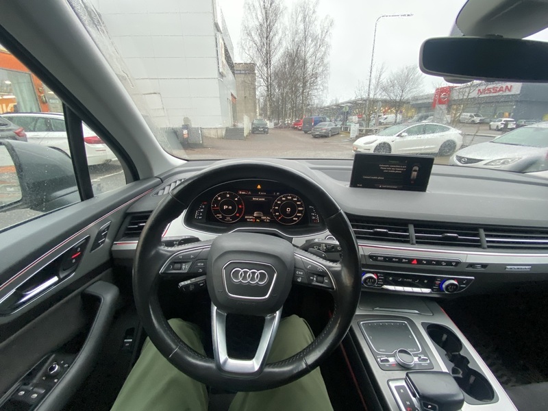 Audi Q7 vaihtoauto