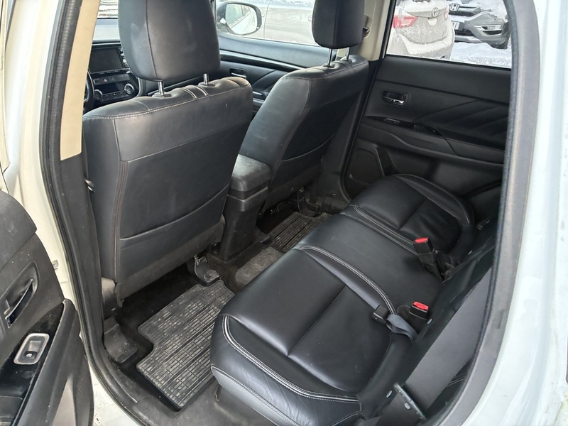 Mitsubishi Outlander vaihtoauto