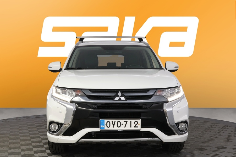 Mitsubishi Outlander PHEV vaihtoauto