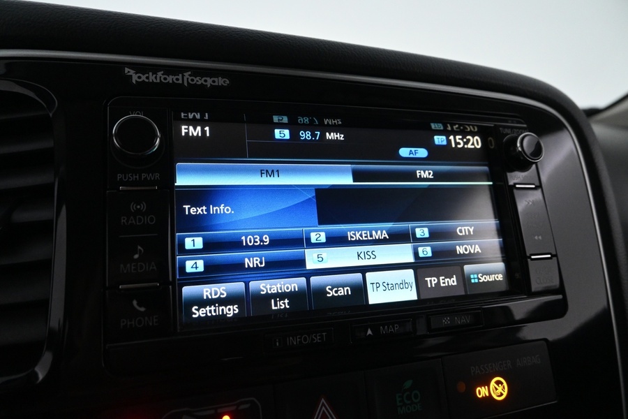 Mitsubishi Outlander PHEV vaihtoauto