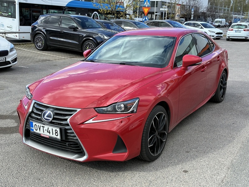 Lexus IS vaihtoauto