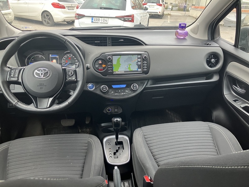 Toyota Yaris vaihtoauto