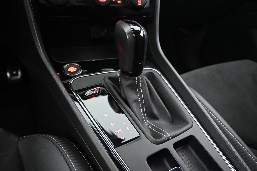 SEAT Leon ST vaihtoauto